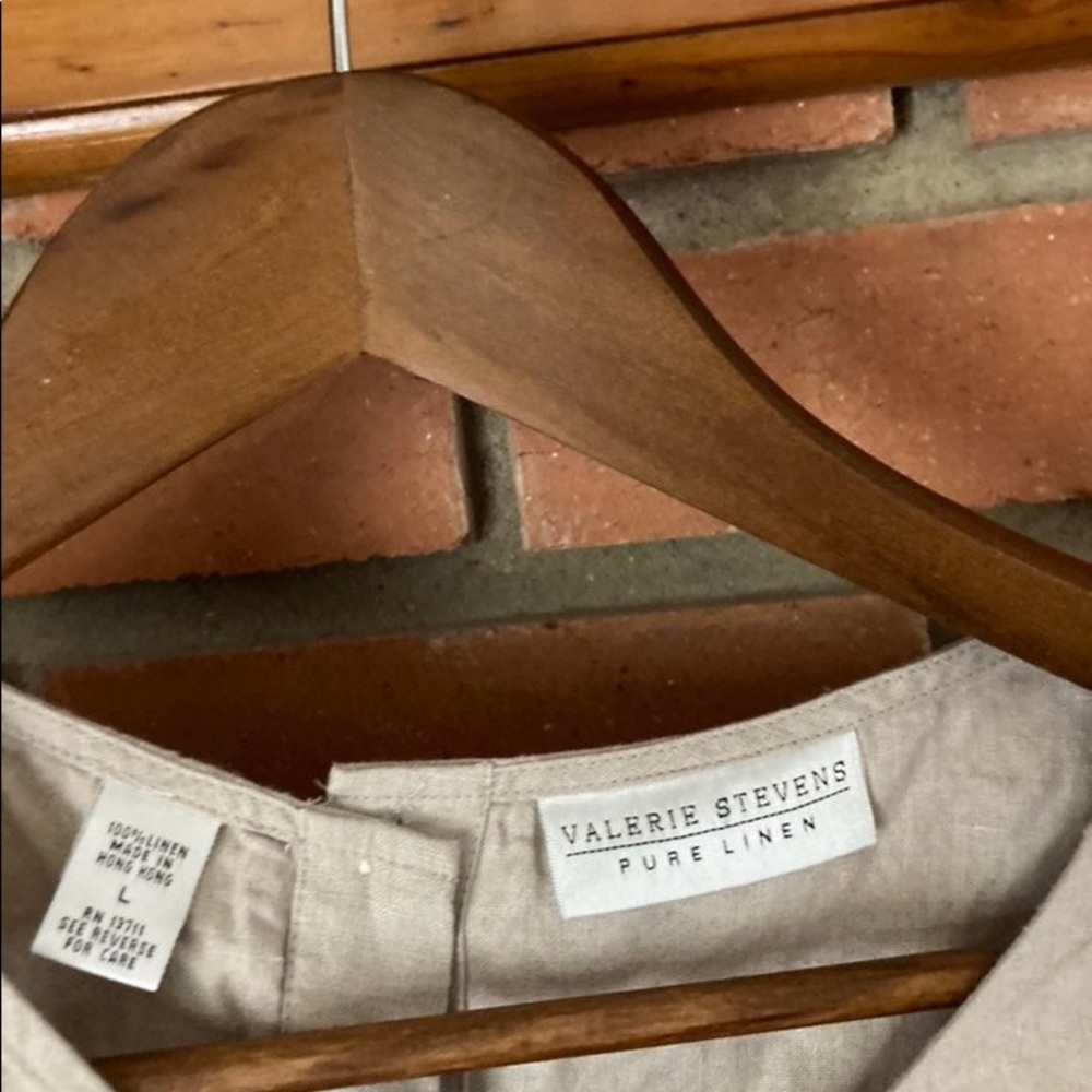 Vest - Picture 4 of 4